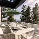 Luxury Penthouse With Panoramic Sea & Mountain Views Apartman