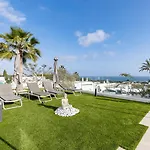 Luxury Penthouse With Panoramic Sea & Mountain Views Apartman *