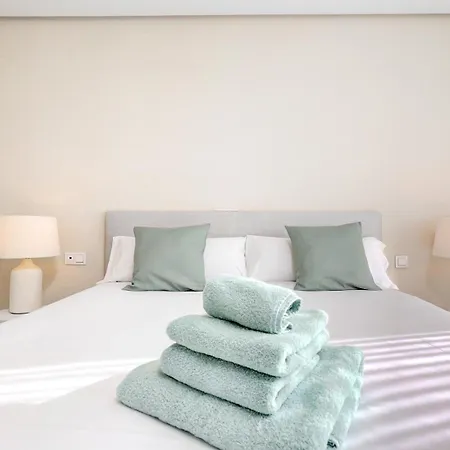 Luxury Penthouse With Panoramic Sea & Mountain Views * ماربيا