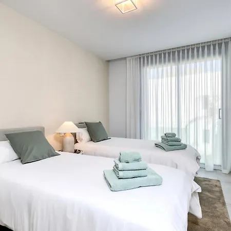Appartamento Luxury Penthouse With Panoramic Sea & Mountain Views *