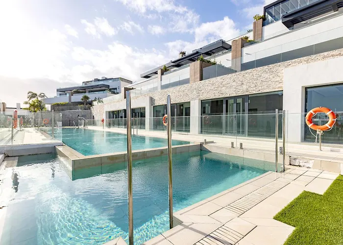 Luxury Penthouse With Panoramic Sea & Mountain Views ماربيا